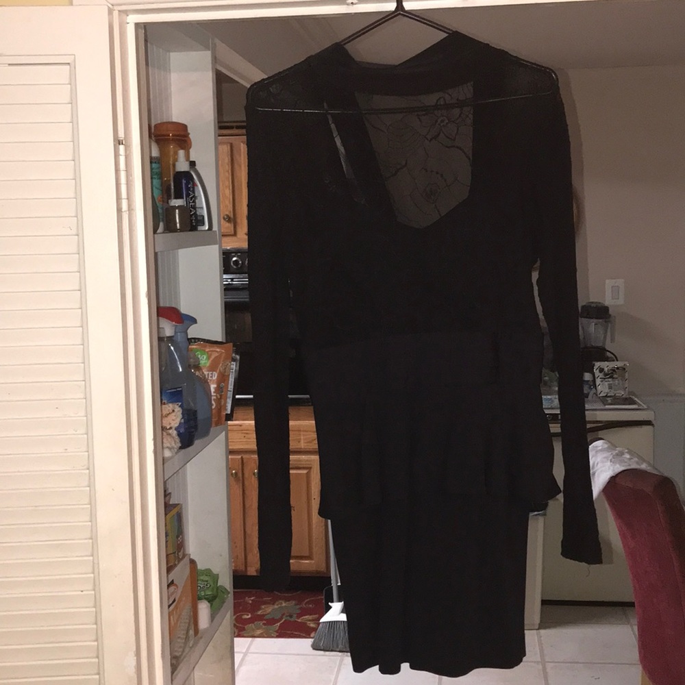 Black lacy dress